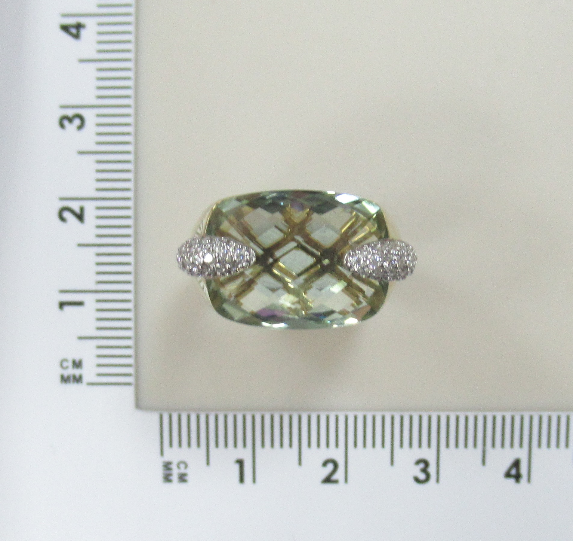 Кольцо из желтого золота с празиолитом